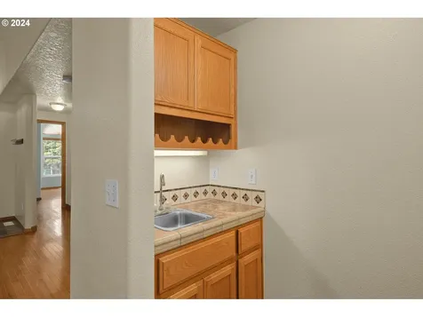 5278 NE 46th Place Portland OR 97218