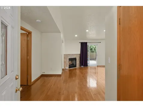 5278 NE 46th Place Portland OR 97218