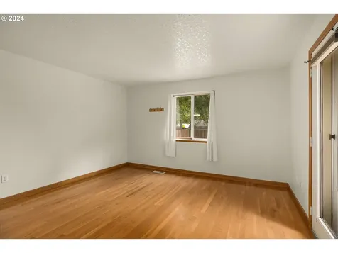 5278 NE 46th Place Portland OR 97218