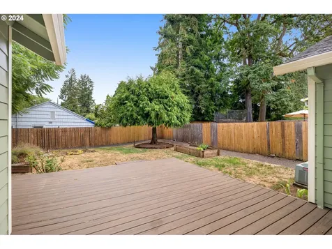 5278 NE 46th Place Portland OR 97218