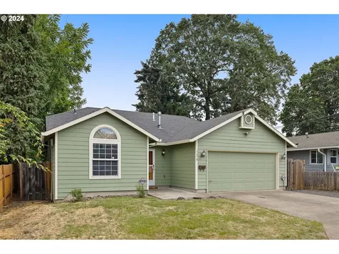 5278 NE 46th Place Portland OR 97218