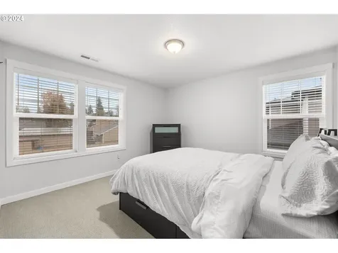 5811 Ne 42nd Court Vancouver WA 98661