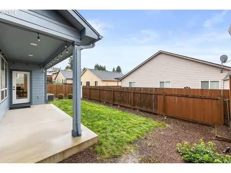 5811 Ne 42nd Court Vancouver WA 98661