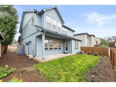 5811 Ne 42nd Court Vancouver WA 98661