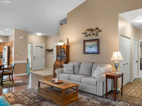 651 Eric Drive Molalla OR 97038