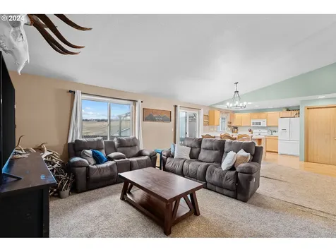 1317 SW 10th Court Pendleton OR 97801