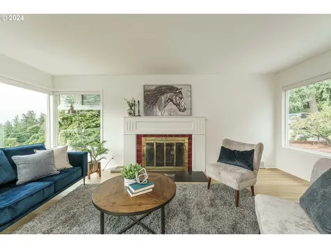 7680 SW Canyon Drive Portland OR 97225