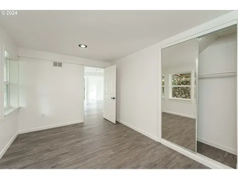 7680 SW Canyon Drive Portland OR 97225