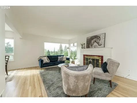 7680 SW Canyon Drive Portland OR 97225