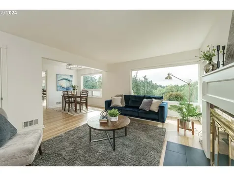 7680 SW Canyon Drive Portland OR 97225