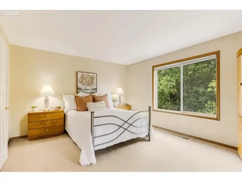 9127 Ne 16th Court Portland OR 97211
