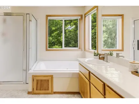 9127 Ne 16th Court Portland OR 97211