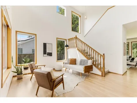 9127 Ne 16th Court Portland OR 97211