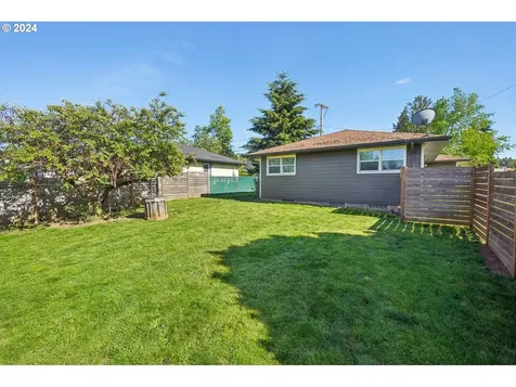 1860 SE 104th Avenue Portland OR 97216