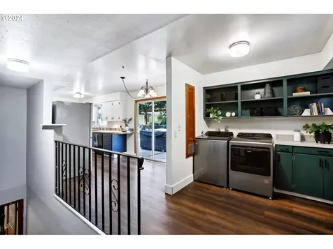 1860 SE 104th Avenue Portland OR 97216
