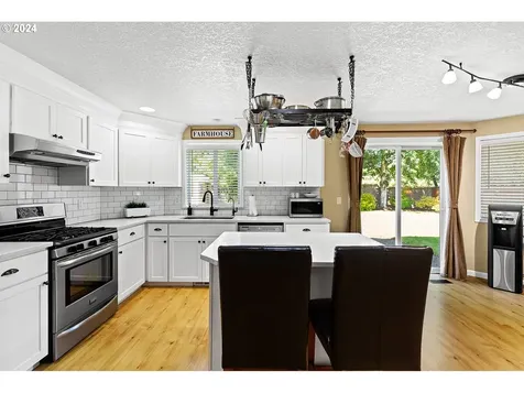 2908 Ne 163rd Court Vancouver WA 98682