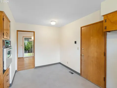 14045 Ne Sacramento Street Portland OR 97230