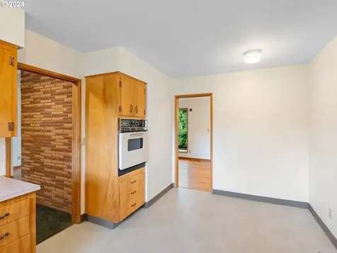 14045 Ne Sacramento Street Portland OR 97230