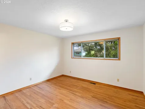 14045 Ne Sacramento Street Portland OR 97230