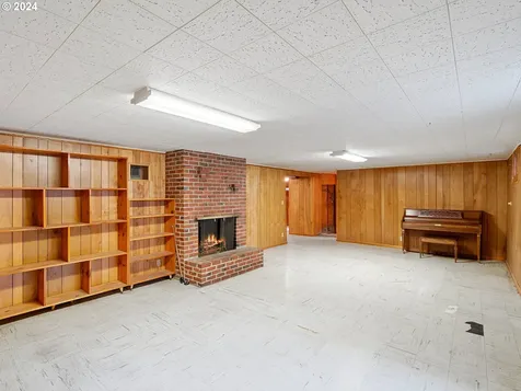 14045 Ne Sacramento Street Portland OR 97230