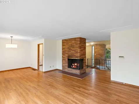 14045 Ne Sacramento Street Portland OR 97230
