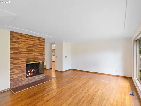 14045 Ne Sacramento Street Portland OR 97230