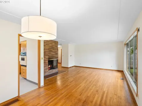 14045 Ne Sacramento Street Portland OR 97230