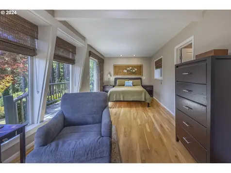 1756 NE Yaquina Heights Drive Newport OR 97365