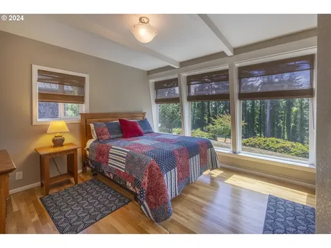 1756 NE Yaquina Heights Drive Newport OR 97365