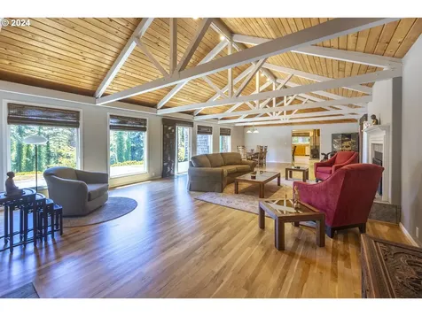 1756 NE Yaquina Heights Drive Newport OR 97365