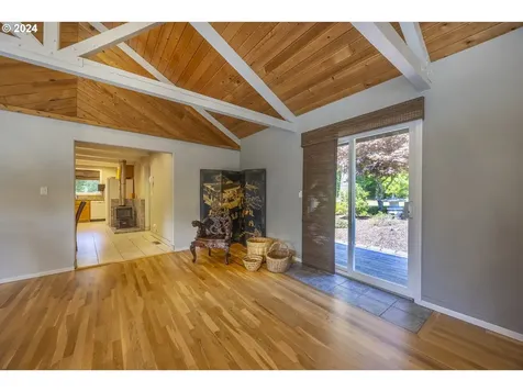 1756 NE Yaquina Heights Drive Newport OR 97365