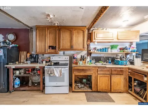 2241 Nandina Street Sweet Home OR 97386