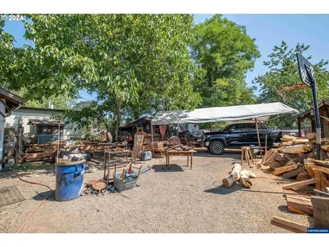 2241 Nandina Street Sweet Home OR 97386