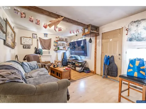 2241 Nandina Street Sweet Home OR 97386