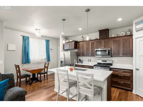 1776 SE Jonathan Avenue Dallas OR 97338