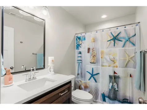 1776 SE Jonathan Avenue Dallas OR 97338