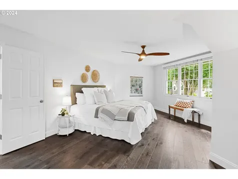 5831 Suncreek Drive Lake Oswego OR 97035