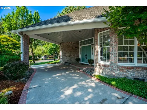 5831 Suncreek Drive Lake Oswego OR 97035