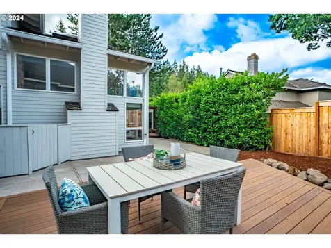 5831 Suncreek Drive Lake Oswego OR 97035