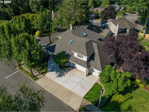 5831 Suncreek Drive Lake Oswego OR 97035