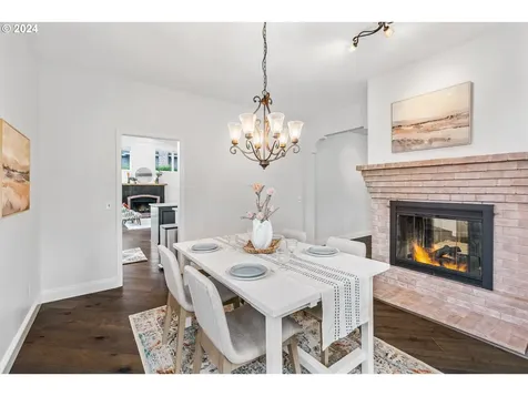 5831 Suncreek Drive Lake Oswego OR 97035