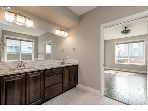 16617 NE 97th Street Vancouver WA 98682