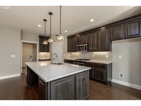 16617 NE 97th Street Vancouver WA 98682