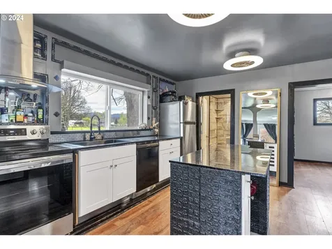 840 Cascade Drive Lebanon OR 97355