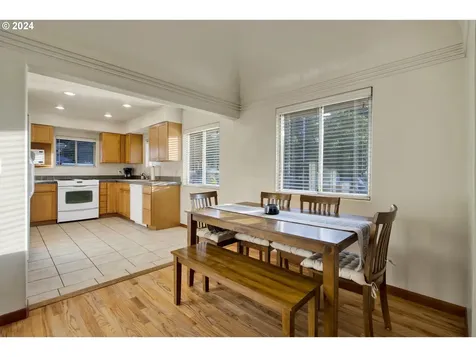 1698 Ne 137th Avenue Portland OR 97230