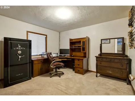 1698 Ne 137th Avenue Portland OR 97230