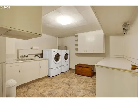 1698 Ne 137th Avenue Portland OR 97230