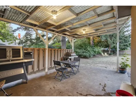 1698 Ne 137th Avenue Portland OR 97230