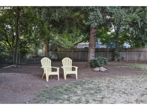 1698 Ne 137th Avenue Portland OR 97230