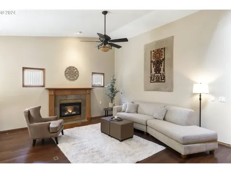 14744 Se Brackenbush Road Clackamas OR 97015